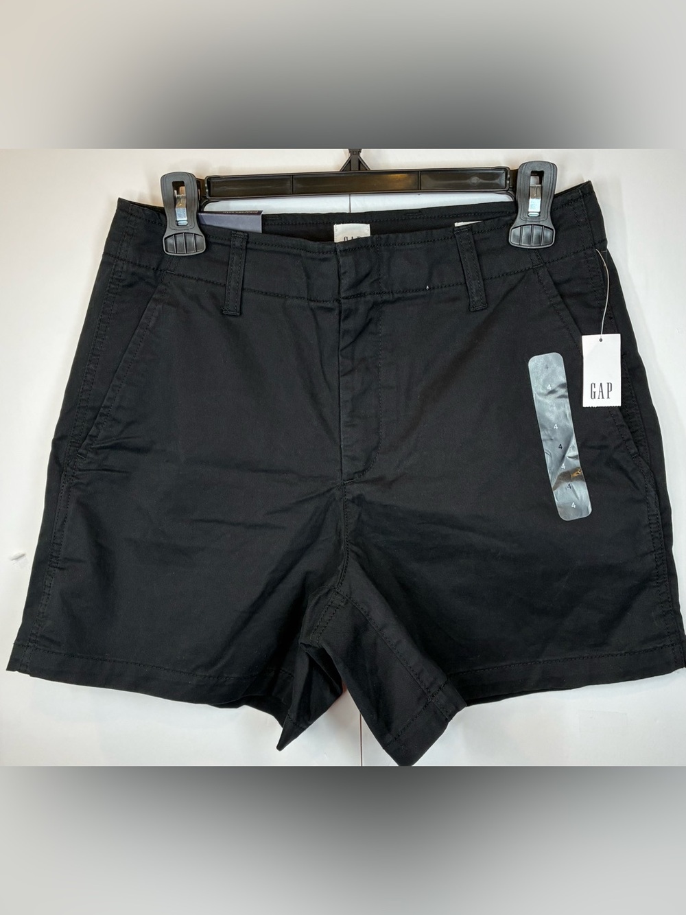 NWT GAP Downtown Khaki Shorts Black Mid Rise Stretch Size 4
